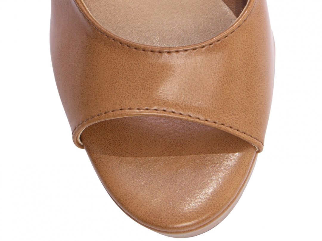 Sandália Feminina Salto Napa Caramelo com fivela dourada