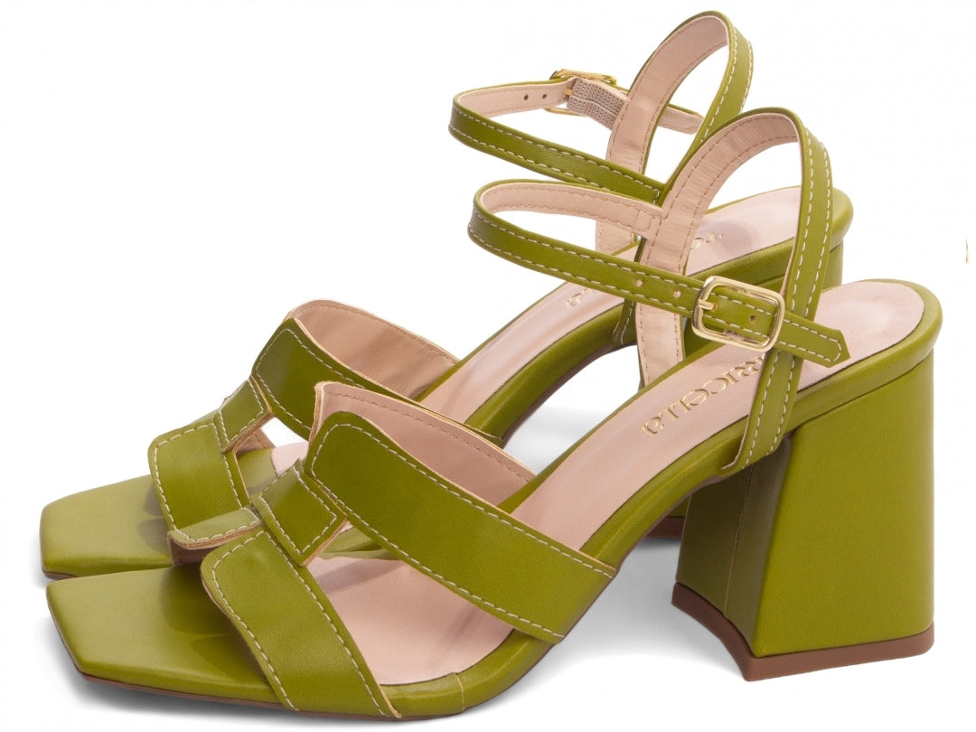 Sandália Feminina Salto Grosso com Fivela Dourada