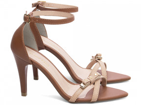 Sandália Feminina Salto Fino em Tiras Caramelo