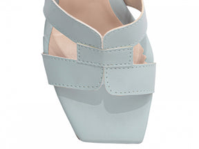 Sandália Feminina Salto Grosso com Fivela Dourada